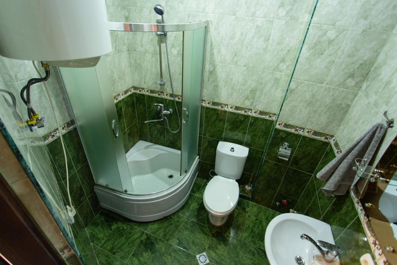 Apartments In The Historical Center Of Batumi, Near The Seaside Park Экстерьер фото